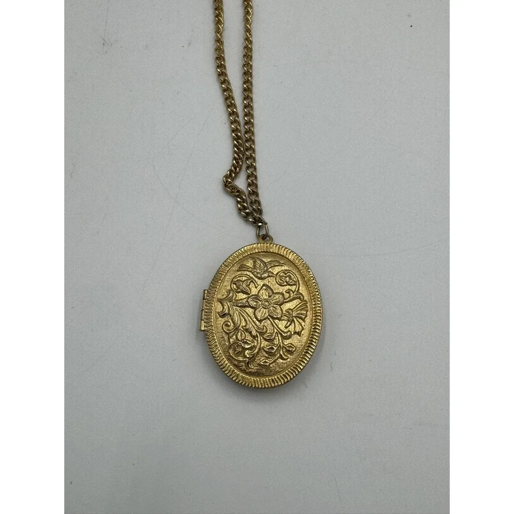 Vintage Goldtone Floral Locket Necklace